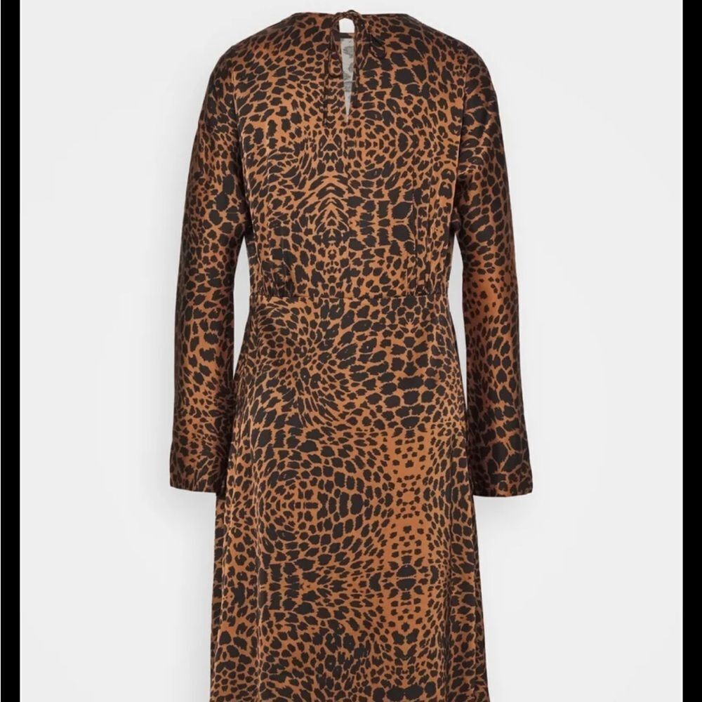 Hugo boss darkea long sleeve animal print dress NWT - Picture 4 of 9